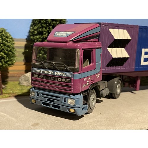 Tekno Tekno DAF 95 met container trailer + 2x20ft. container Mastebroek Meppel Tekno Tekno DAF 95 met container trailer + 2x20ft. container Mastebroek Meppel