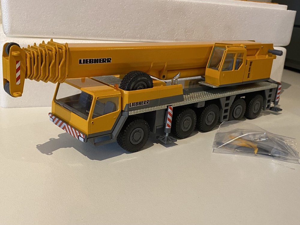 Conrad Modelle Conrad Liebherr LTM 1160/2 Mobilkran