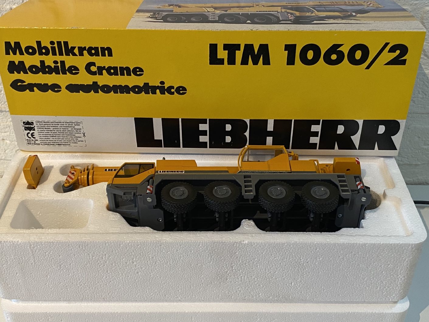 Conrad Liebherr LTM 1060/2 mobile crane