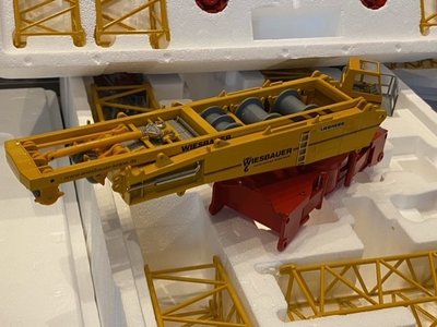 Conrad Modelle Conrad Liebherr LR1750 crawler crane Wiesbauer