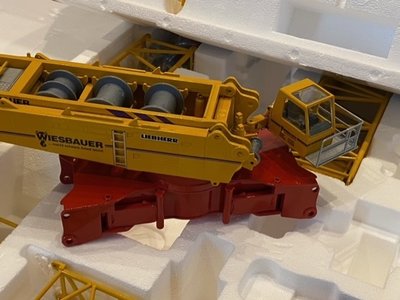 Conrad Modelle Conrad Liebherr LR1750 crawler crane Wiesbauer