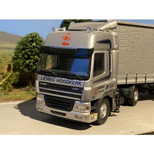 Tekno Tekno DAF CF85 330 Space Cab 2 as Trekker met 2 as Schuifzeilenoplegger Liewes Hoogkerk Tekno Tekno DAF CF85 330 Space Cab 2 as Trekker met 2 as Schuifzeilenoplegger Liewes Hoogkerk