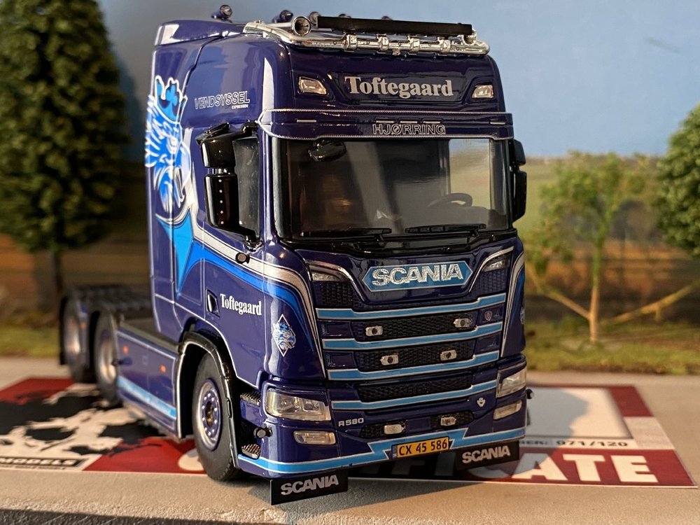 WSI WSI Scania R Highline 6x2 Toftegaard