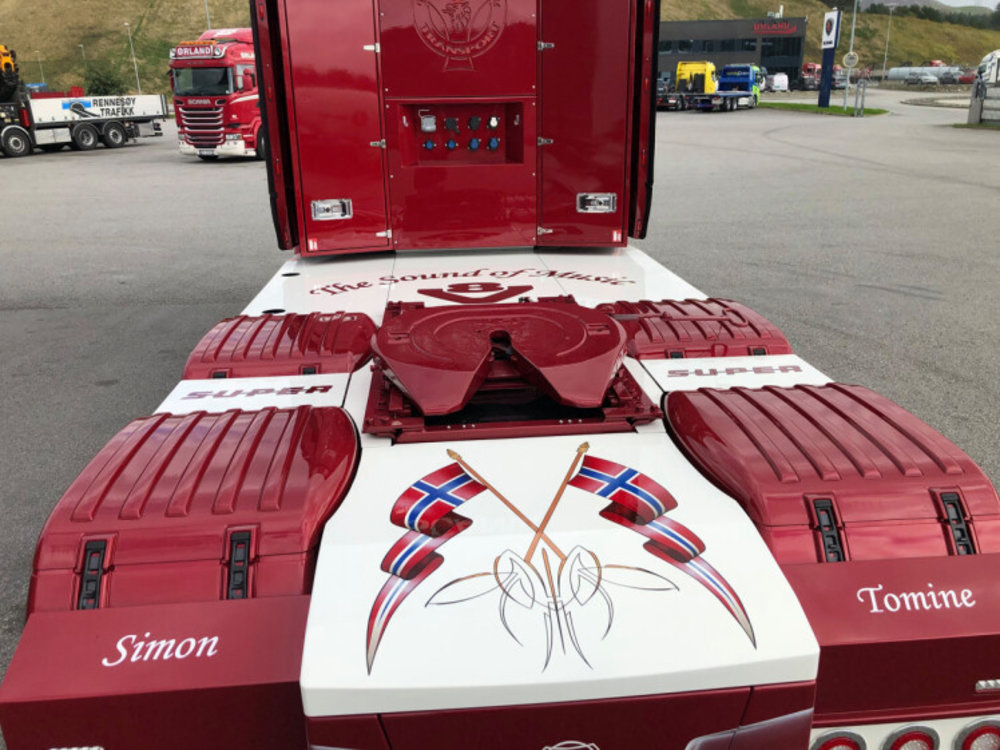 WSI WSI Scania R Highline 6x2 Thor Bjorn Osterhus (Logitrans)