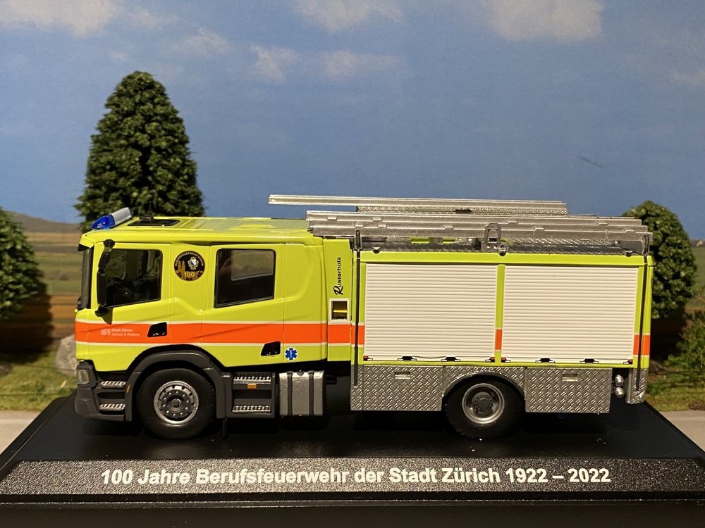 Tekno Tekno Scania Next Gen Crew Cab P28 met brandweer opbouw Zwitserse brandweer