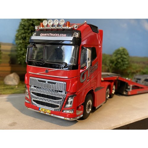 WSI WSI Volvo FH4 Globetrotter 6x2 with trucktransporter Geurts Trucks WSI WSI Volvo FH4 Globetrotter 6x2 with trucktransporter Geurts Trucks