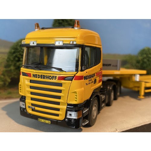 Tematoys Tematoys Scania R620 6x2 met 8-as Nooteboom lowbed oplegger Nederhoff Tematoys Tematoys Scania R620 6x2 met 8-as Nooteboom lowbed oplegger Nederhoff