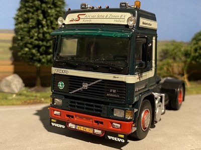 WSI WSI Volvo F12 Globetrotter 4x2 A.H. van Schie