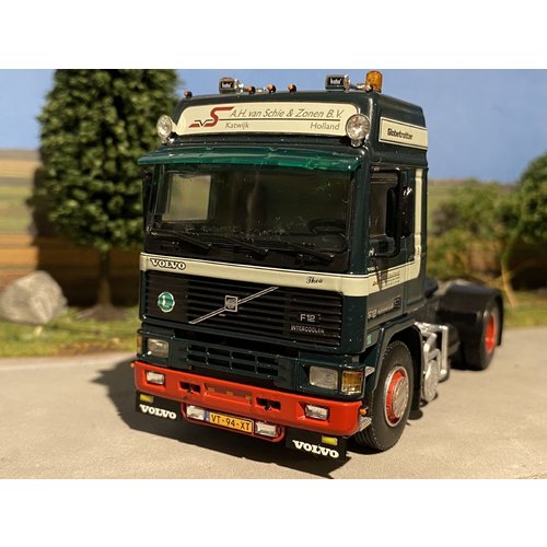 WSI WSI Volvo F12 Globetrotter 4x2 A.H. van Schie WSI WSI Volvo F12 Globetrotter 4x2 A.H. van Schie