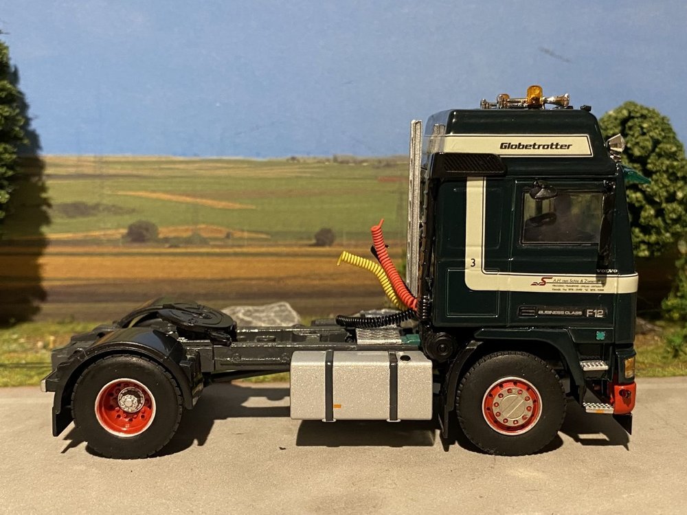 WSI WSI Volvo F12 Globetrotter 4x2 A.H. van Schie