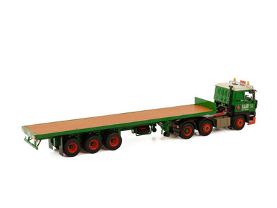 WSI WSI DAF 3300 6x2 with 3-axle classic flatbed trailer Koninklijke SAAN