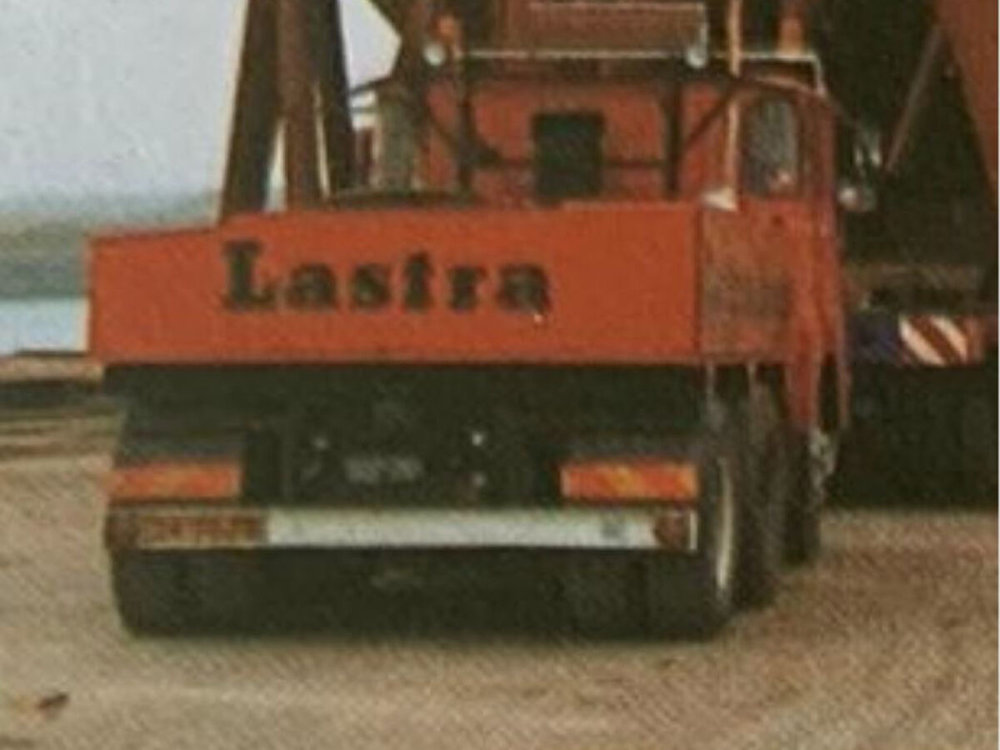 WSI WSI Mack F700  6x4 classic ballast box LASTRA