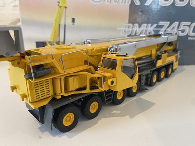 NZG NZG Grove GMK 7550/ GMK 7450 Mobile Crane