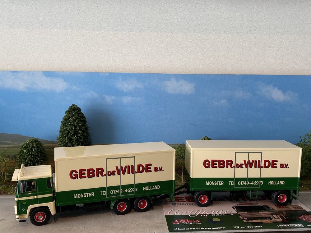 Tekno Tekno Scania 140 motorwagen met aanhanger Gebr. de Wilde
