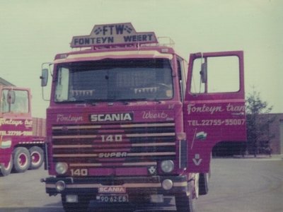 Tekno Tekno Scania 140 with 2-axle tilt trailer Fonteijn