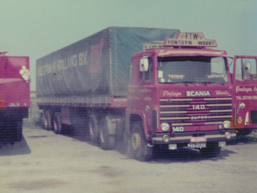 Tekno Tekno Scania 140 met 2-assige huifoplegger Fonteijn