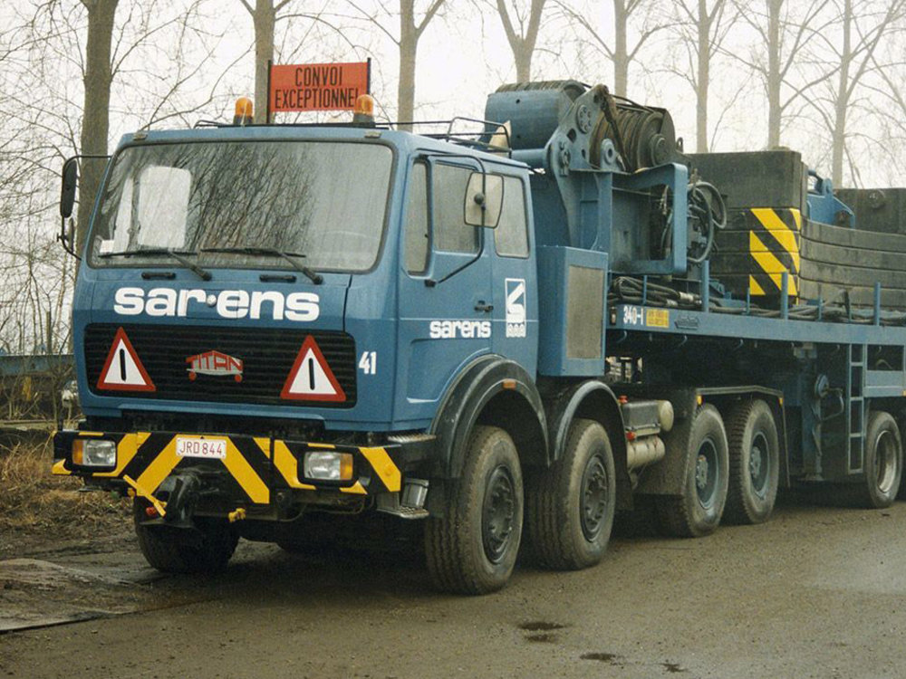 Sarens store IMC Mercedes Titan 8x4 heavy duty truck Sarens