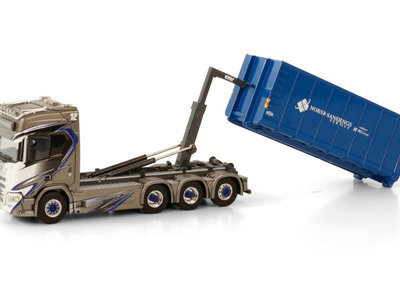 WSI WSI  Scania R Highline 8x4 rigid truck with hooklift system + container 40m3 Norsk Saneringsservice