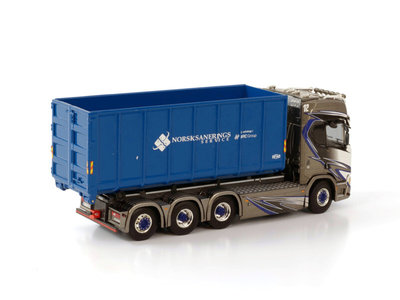 WSI WSI  Scania R Highline 8x4 bakwagen met haaklift systeem + container 40m3 Norsk Saneringsservice