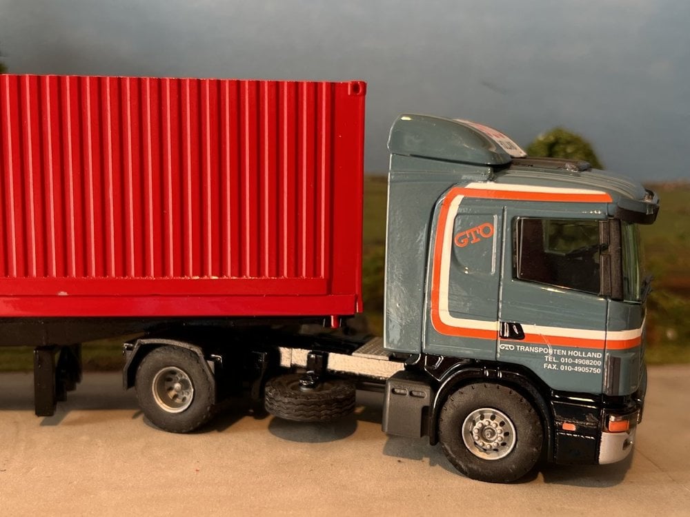 Tekno Tekno Scania 124L met container oplegger + 1x40ft. container GTO Transporten