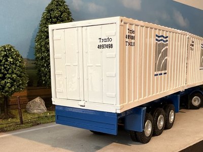 Tekno Tekno Volvo F12 with container trailer + 2x20ft. container Transforwarding