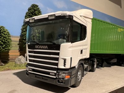 Tekno Tekno Scania 124L/400 met container oplegger + 2x20ft. container CATU