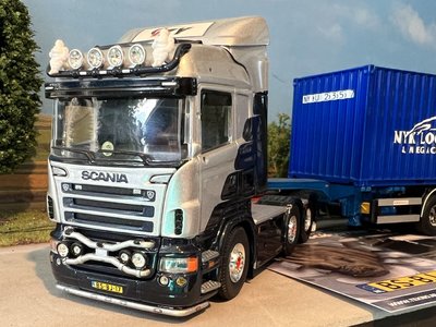 Tekno Tekno Scania R Highline 6x2 with flexitrailer + 20ft. container Fred Schouten