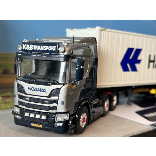 Tekno Tekno Scania NGS R410 4x2 with 3-axle flexitrailer + 40ft. Hamburg Sud reefer container K&B Tekno Tekno Scania NGS R410 4x2 with 3-axle flexitrailer + 40ft. Hamburg Sud reefer container K&B