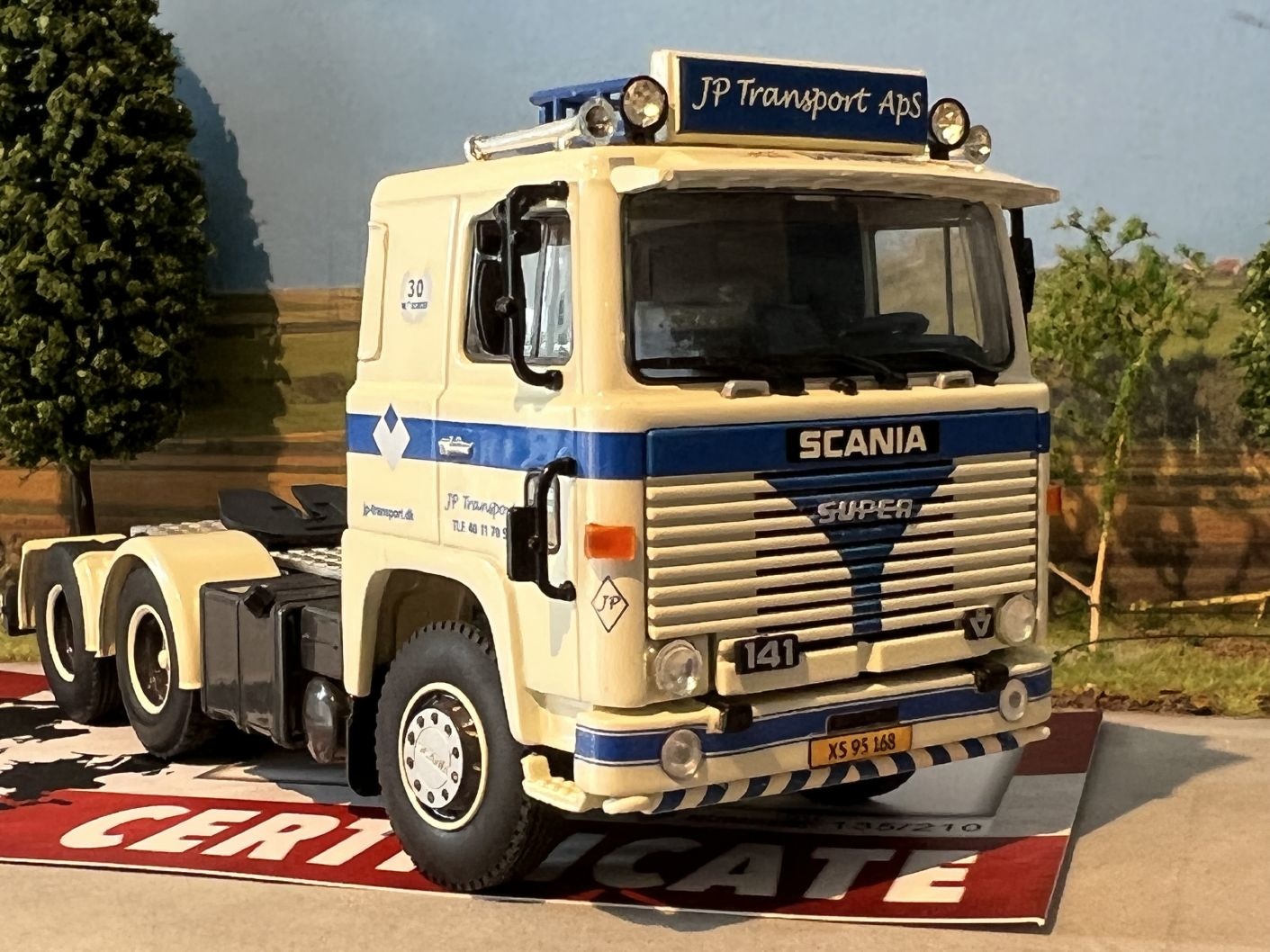 WSI Scania 1-serie 6x2 JP Transport - Miniatuurshop.com