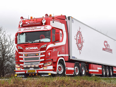 WSI WSI Scania R Highline 6x2 with 3-axle reefer trailer Sejer & Sonnichsen
