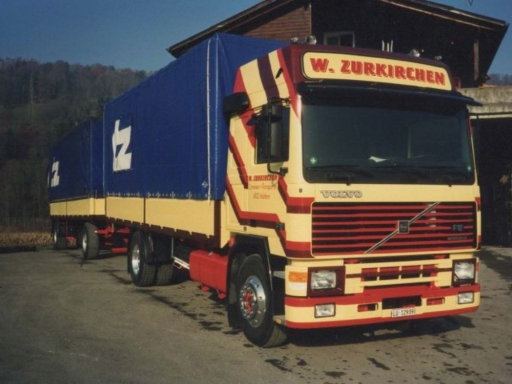 Tekno Tekno Volvo F12 Globetrotter 4x2 Rigid truck with trailer Zurkirchen