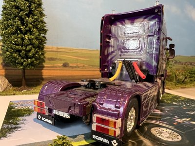 WSI WSI Scania R6 topline 4x2 single truck ML Transporte - Lengler "Silver Surfer"