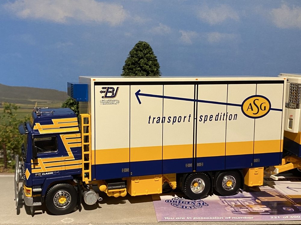 Tekno Tekno Volvo F12 rigid truck Swedish trailer ASG Uppman