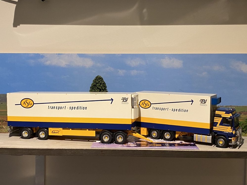 Tekno Tekno Volvo F12 rigid truck Swedish trailer ASG Uppman