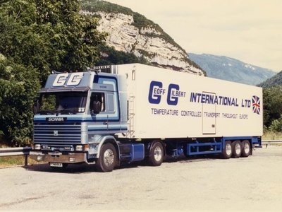 Tekno Tekno Scania 113M with refrigerated trailer Geoff Gilbert
