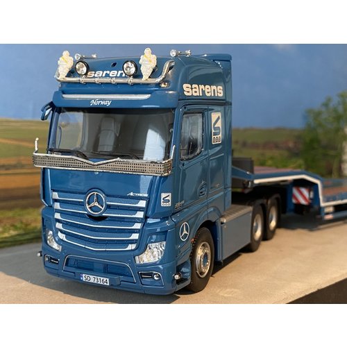 Sarens store IMC Mercedes Actros2 GigaSpace 6x4 with EuroFlex 3axle semi low loader Sarens Norway Sarens store IMC Mercedes Actros2 GigaSpace 6x4 with EuroFlex 3axle semi low loader Sarens Norway