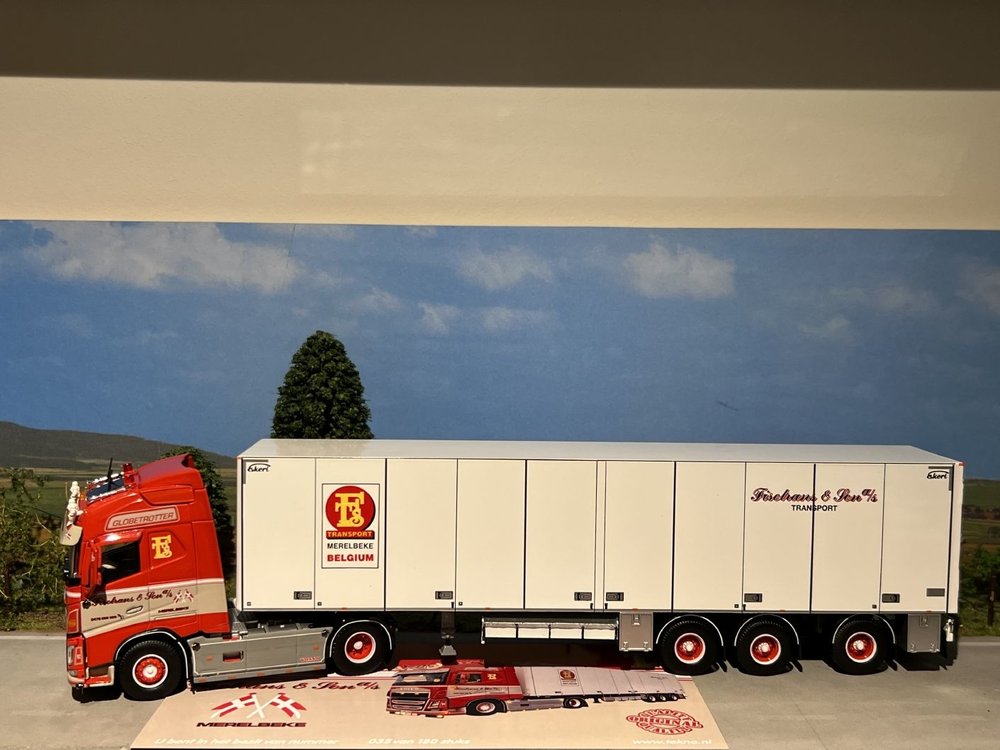 Tekno Tekno Volvo FH4 with 3-axle Ekeri trailer Fisotrans