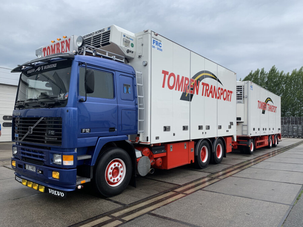 WSI Volvo F12 6x2 rigid combi refrigerated truck - 6 axle TOMREN