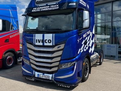 Tekno Tekno Iveco S-Way 4x2  Pace Truck