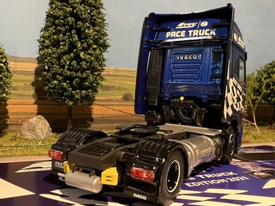 Tekno Tekno Iveco S-Way 4x2  Pace Truck