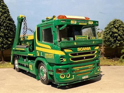 Tekno Tekno Scania P-serie CP16 met portaalarm Schmid