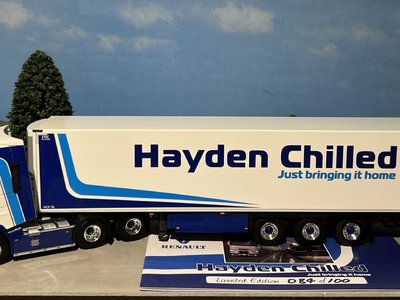 WSI WSI Renault T Truck High 6x2 with 3-axle reefer trailer Hayden chilled Dumfries Scotland