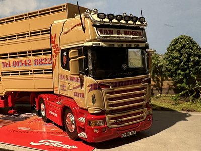 Tekno Tekno Scania R-serie Topline 6x2 met Houghton Parkhouse veewagen Ian S. Roger