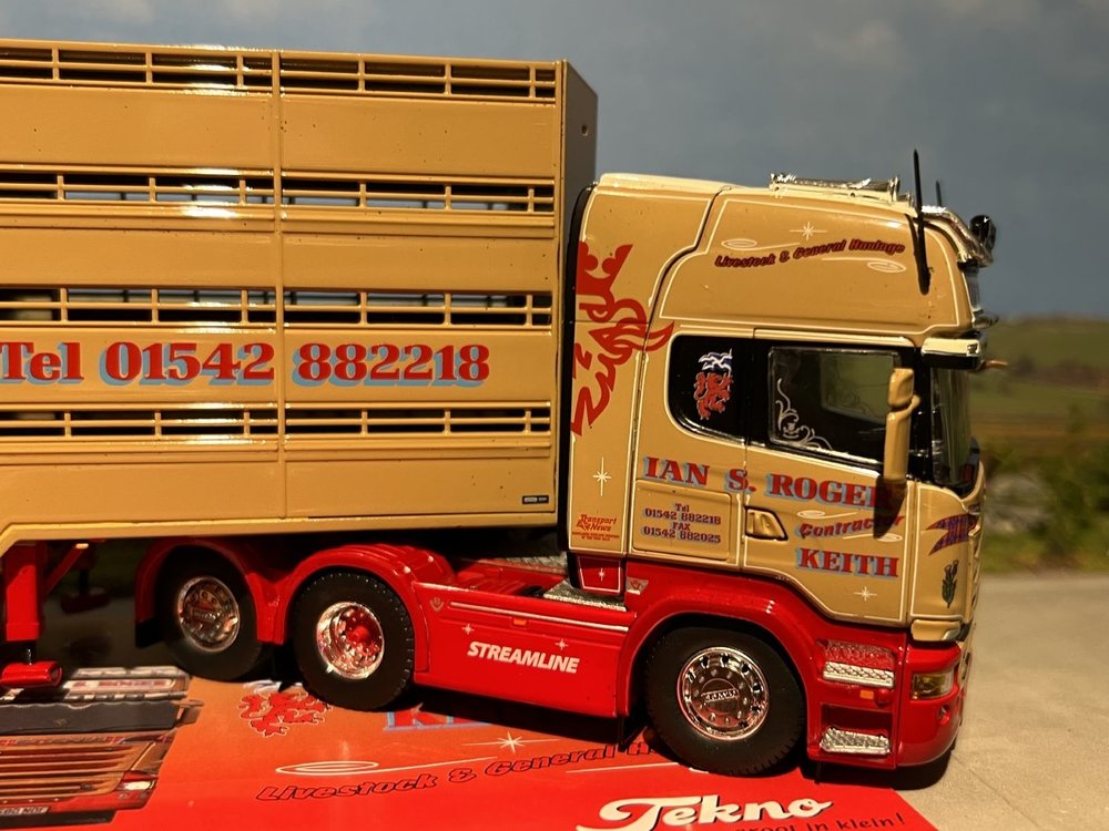 Tekno Tekno Scania R-serie Topline 6x2 with Houghton Parkhouse livestock trailer Ian S. Roger