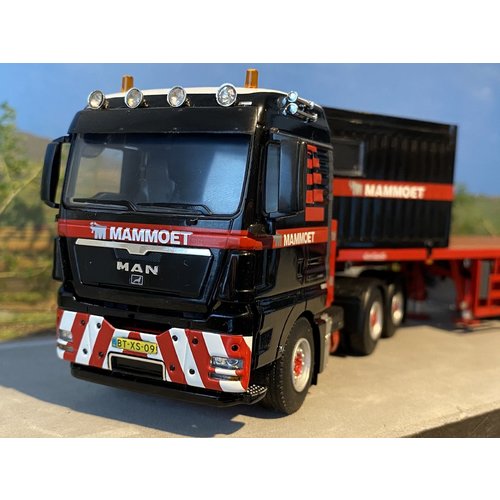 Mammoet store WSI MAN TGX + 6-axle Nooteboom ballast semi-trailer Mammoet Mammoet store WSI MAN TGX + 6-axle Nooteboom ballast semi-trailer Mammoet
