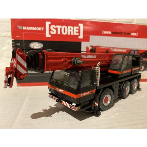 Mammoet store TWH Grove GMK 3055 Mobile Crane Mammoet