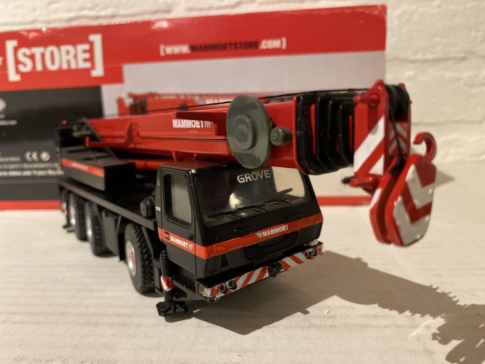 Mammoet store TWH Grove GMK 3055 Mobile Crane MAMMOET