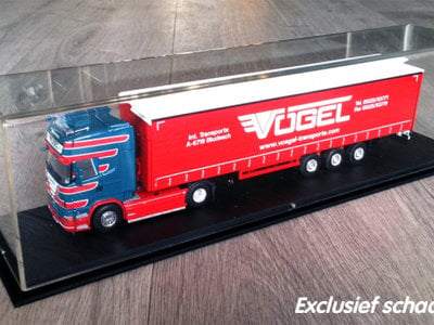 Tekno display case tractor + trailer