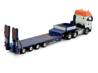 Tekno Tekno Iveco S-way 6x4 with 4-axle low loader Universal