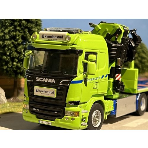 WSI WSI Scania R Highline 8x4 flatbed truck + fassi 1300/jib Nordic Crane / Kynningsrud WSI WSI Scania R Highline 8x4 flatbed truck + fassi 1300/jib Nordic Crane / Kynningsrud